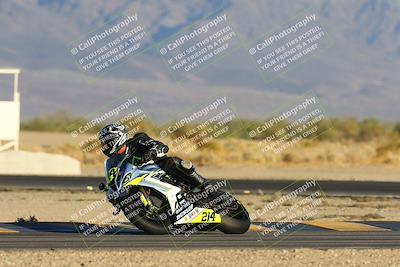 media/Jan-11-2025-CVMA (Sat) [[ddeb3f563a]]/Race 13-Amateur Supersport Open/